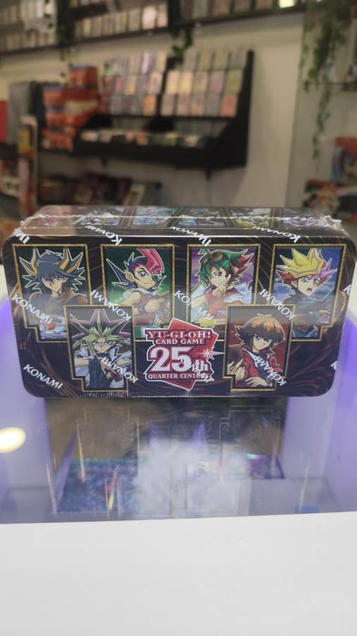Coffret YuGiOh EN 25th Anniversary Tin: Dueling Heroes Scellé